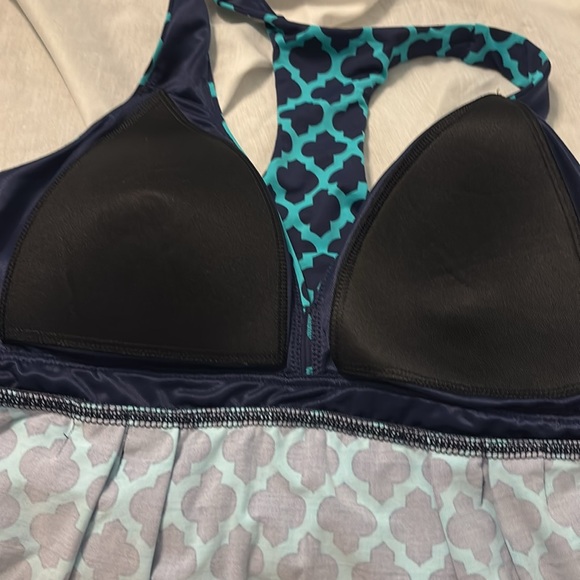 Lands End Aqua Navy Tankini top SZ 12 geometric shapes halter top style vacation - Picture 12 of 16